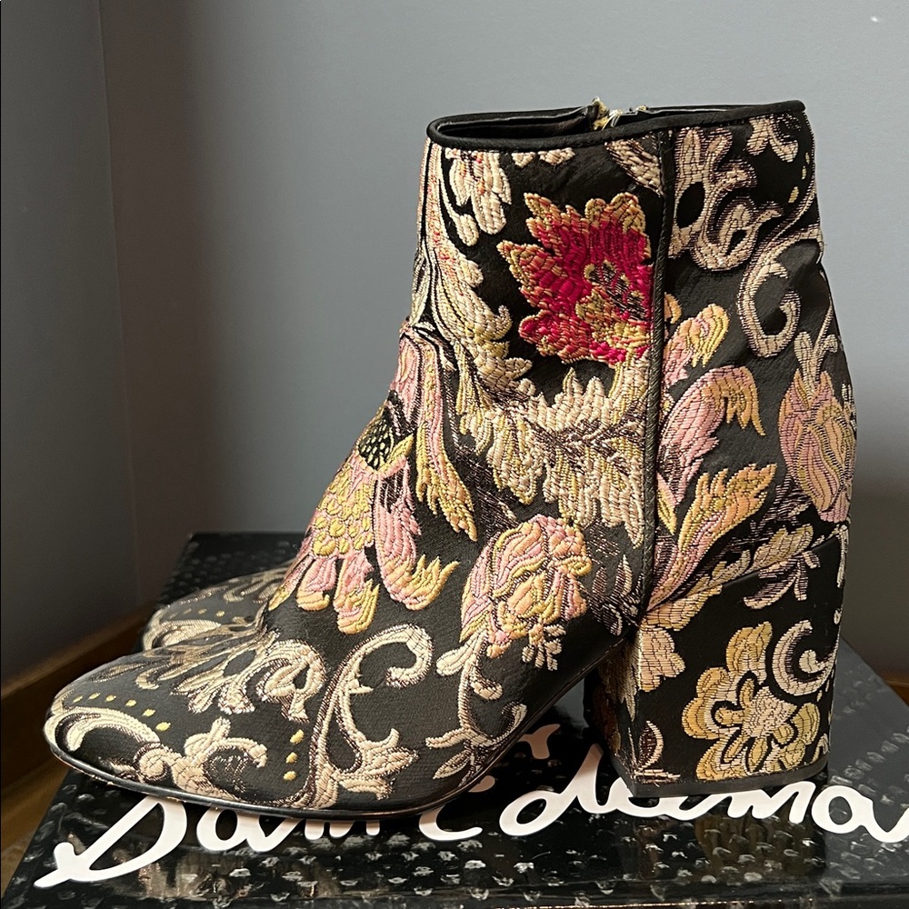 Sam Edelman Black and Pink Jacquard Ankle Boots - Picture 3 of 7